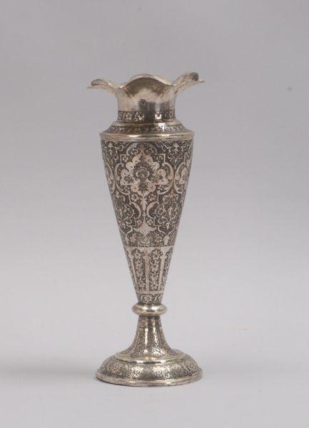 Tischvase, Silber (punziert '84' - Zolotnik-?); Höhe 25 cm, Gewicht 391 g