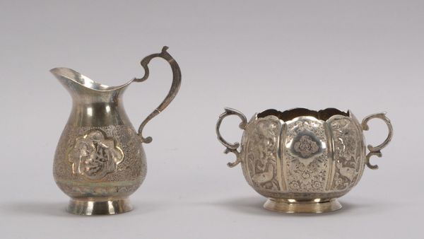 Zuckertopf und Sahnekännchen (oriental.), Silber, feine Handarbeit