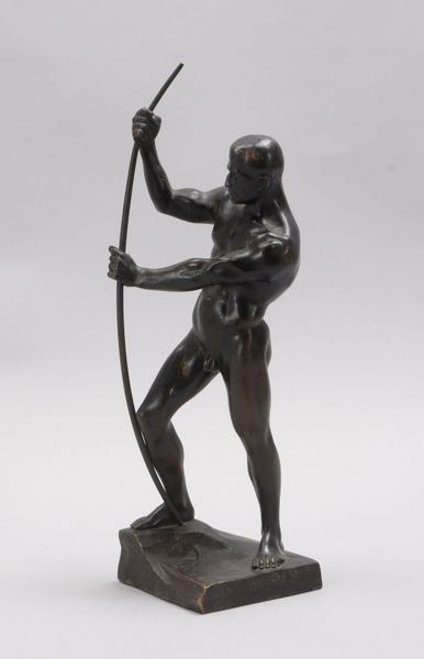 Riese, H., Bronzeskulptur, 'Bogenspanner', auf quadrat. Plinthe, signiert