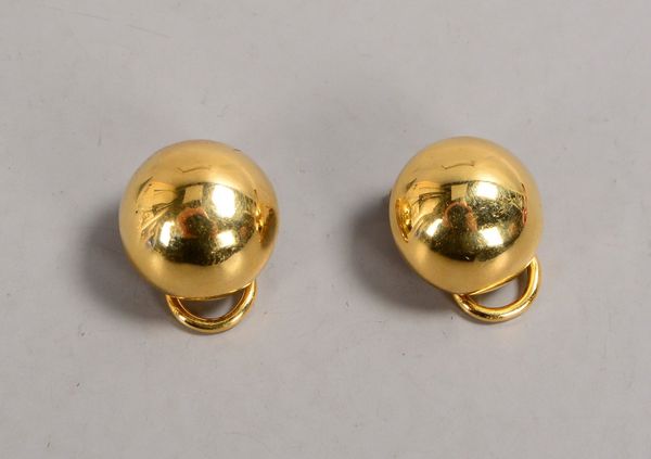 Paar Ohrclips, 750 GG, halbrunde Cabochons; Durchmesser Ø 15 mm