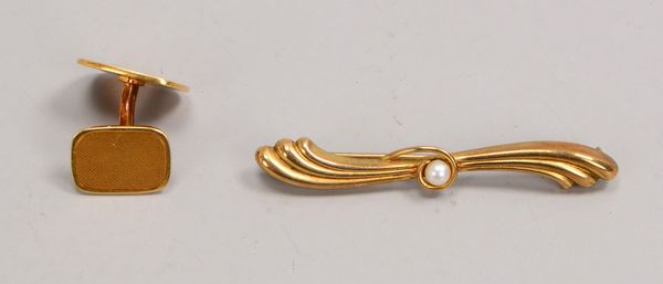 2 Goldschmuck-Teile: Brosche, 333 GG, mit Perle, und Manschettenknopf, 585 GG