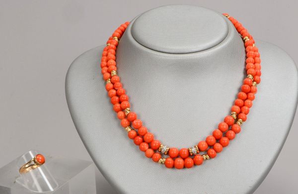 Korallen-Schmuckset, 2-tlg., mit Koralle, Goldperlen- und Diamantbesatz