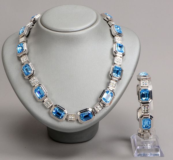 Christian Dior, Schmuckset, 2-tlg., Schmucksteinbesatz: Collier/Armband