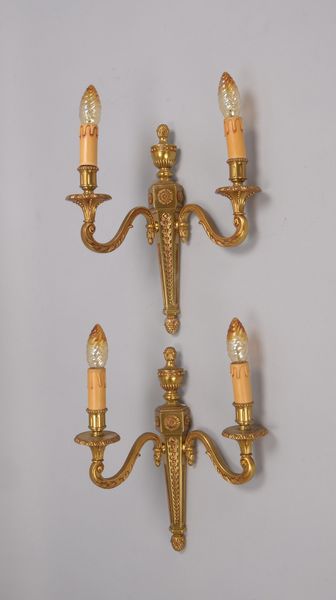 Paar Wandleuchten (Empire-Stil), Bronze, jeweils 2-armig, elektrifiziert