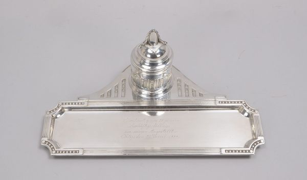 Altes Tintenfass (Jugendstil), versilbert, mit Ablage und Glaseinsatz