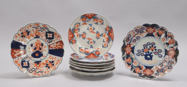 Tellerkonvolut (China), alt, versch. Imari-Dekore/Ausführungen, 8 Stück