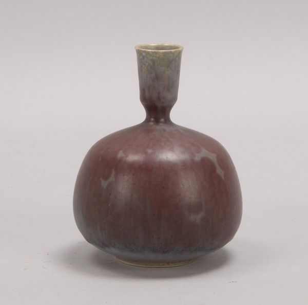 Pluquet-Ulrich, Eisabeth, Künstler-Keramikvase, im Boden sign.; Höhe 12,5 cm