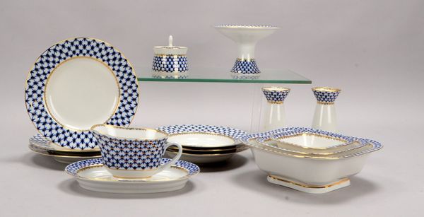 Lomonosov, Rest-Service: Suppen-/Speiseteller, Schüsseln, Platte, Saucière, u.a.
