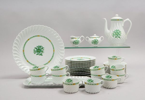 Limoges-Kaffeeservice, Haviland: Kanne, Zucker/Sahne, 12x Gedecke, 2x Platten