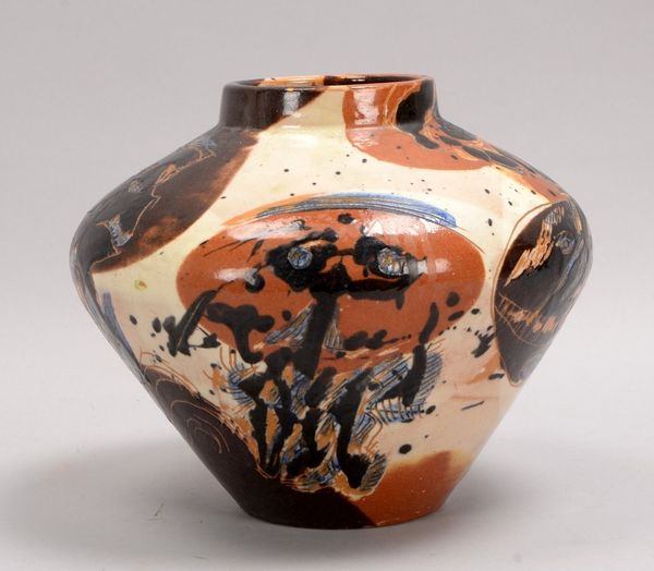 Jans, Knud, Künstler-Keramikvase, polychrom staffiert, im Boden sign./dat.