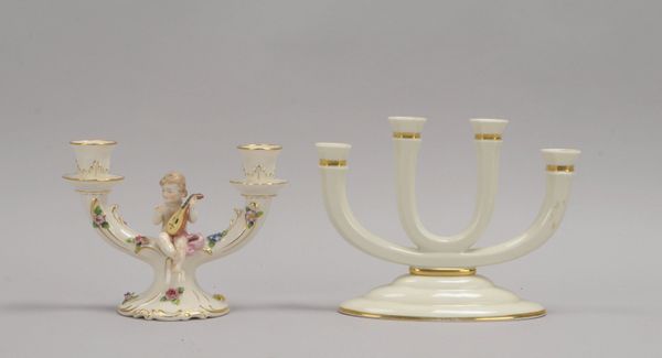 2 Porz.-Kerzenleuchter: Schierholz, 2-fl., Höhe 17 cm; und Rosenthal, 4-fl., Höhe 20 cm