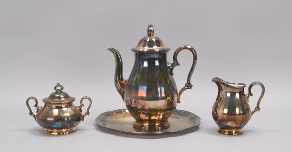 Rosenthal, Kaffeekern, Porzellan mit 1.000 Feinsilber-Auflage, auf Tablett