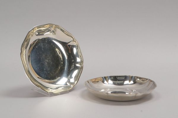 2 Servierschalen, 800 Silber; Durchmesser jeweils Ø 19 cm