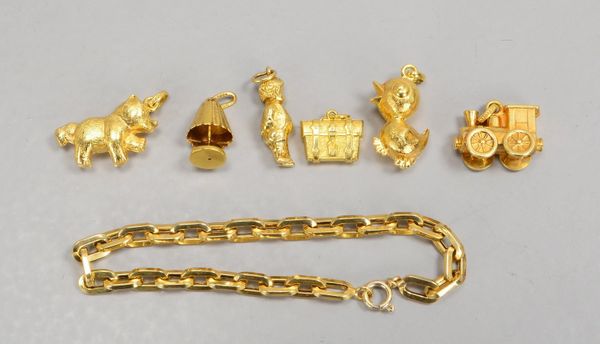 'Bettelarmband', 585 GG (gest.) mit 6x losen Anhängern: 4x 585 GG, 2x 333 GG