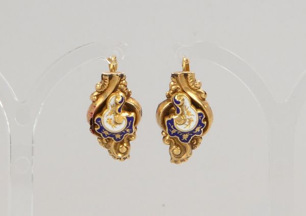 Paar Ohrhänger (Biedermeier), Schaumgold - partiell emailliert