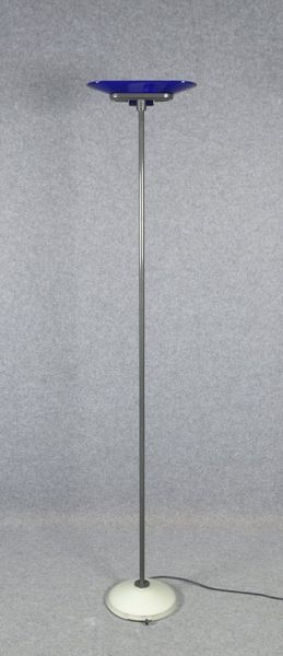 Arteluce/Italien, Designer-Deckenfluter, mit Glasschirm, dimmbar; Höhe 190 cm