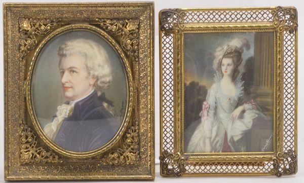 2 Miniaturmalereien, 'Portraits', jeweils signiert, im verglasten Messingrahmen