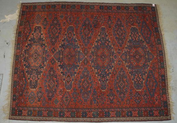 Gr. Sumakh, Medaillons, geometr. Ornamente, Adlerschnabel-Bordüre, sammelwürdig