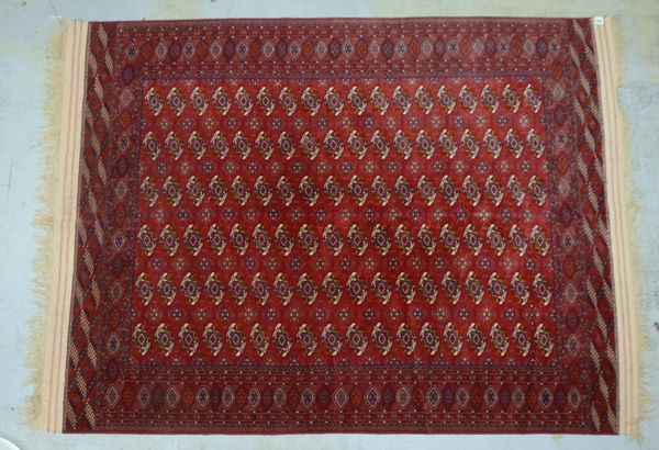 Orientteppich (Turkmen.), mittelf. Kn., mit 108 Güls durchgemustert, in gutem Zust.