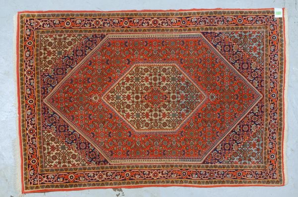 Bidjar-Orientbrücke, feste Knüpfung, gleichmäßiger dichter Flor, guter Zustand