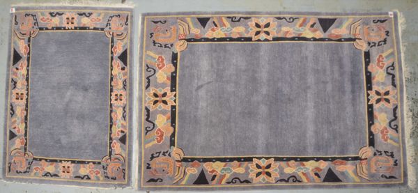 Nepal-Orientteppich, Fond in Blau-Grau/ungemustert, farbenfr. Bordüre, kompl.