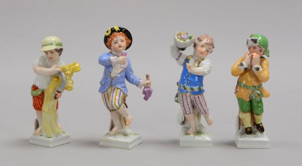 KPM Berlin, 4 Porzellanfiguren, 'Allegorien der vier Jahreszeiten'; 10,5 - 11,5 cm