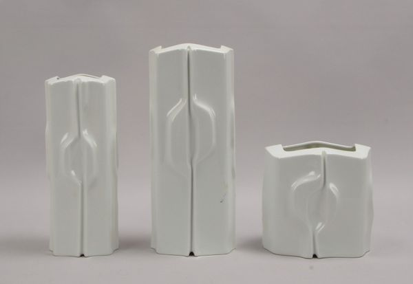 Fürstenberg, kl. Tischvasen-Konvolut, Op Art-Design, Entwurf: K. Henning, 3 Stück