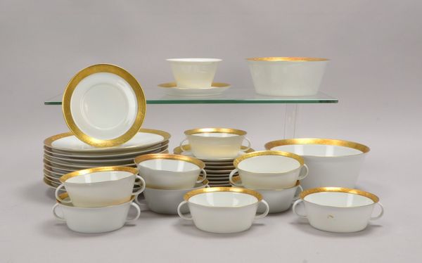 Rosenthal, Speiseservice, Modell 'Eden', Entw.: C. Fischer, für 9 Pers., mit Schüsseln u.a.