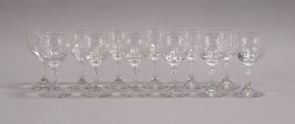 12x Weißweingläser, Bleikristall, Art 'Baccarat Harcourt'/'Rohan'; Höhe 13 cm