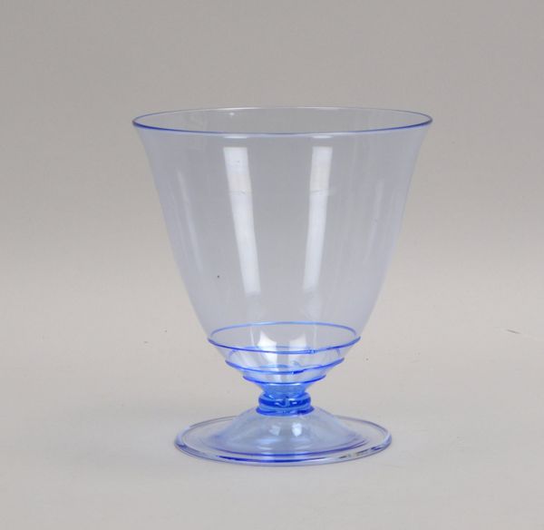 M.V.M. Cappelin/Murano, Glasgefäß/Vase, hellblaues Glas; Höhe 16,5 cm, Ø 14,5 cm