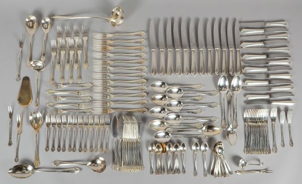 BSF, Tafelbesteck, 800 Silber, Fächermuster, monogr., für 12 Pers., 124-tlg.