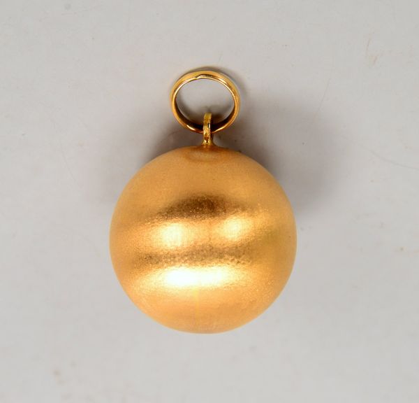 Anhänger, 750 GG (gest.), in Kugelform; Durchmesser Ø 22 mm, Gewicht 7,60 g