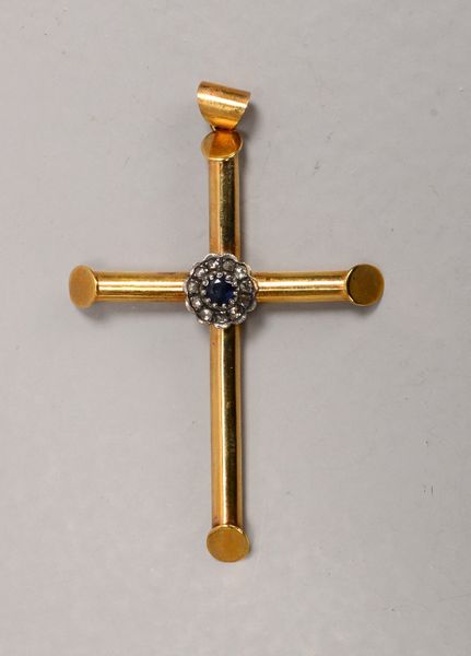 Anhänger, 375 GG (gest.) und Silber, 'Kreuz', mittig 'Blüte' mit Saphiren/Diam.