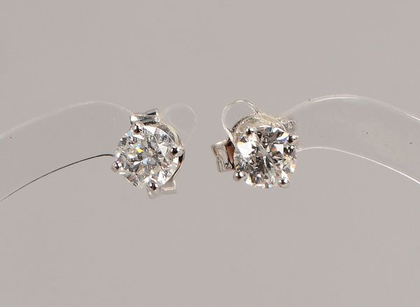 Paar Ohrstecker, 750 WG (gest.), jeweils mit Brillant/zus. ca. 0,81 ct, F, Vsi-Si; Gew. 1,20 g