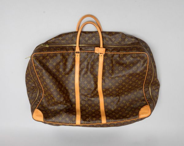 Louis Vuitton, 'Sirius 70', 'Monogram Canvas' und Rindsleder, mit 2x Ledergriffen