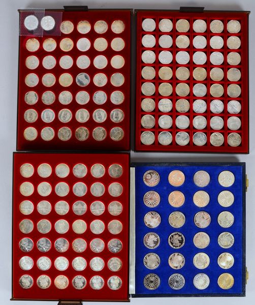 Münzsammlung: '10 DM - Olympia', 'BRD'/3x Leuchtturm-Münztabl. 'BRD' und 'DDR'