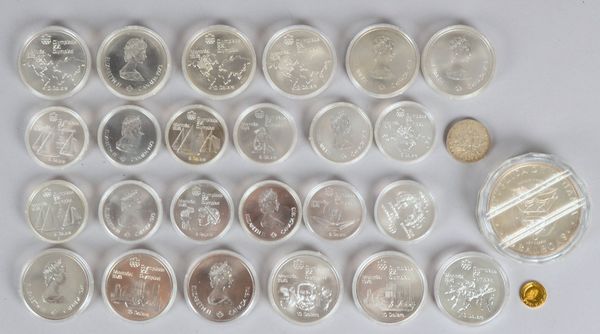 Münzen: 12x '10 $ - Montreal 1976', 12x '5 $ - Montreal 1976', '20 Balboas, S. Bolívar'