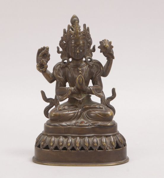 Bronzeskulptur (Tibet), 'Avalokiteshvara'-Figur, Hohlguss, auf Lotussockel