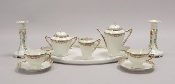 Limoges, Tête-à-tête auf Tablett, Maße Tablett 40 x 28 cm; anbei 2x Kerzenleuchter