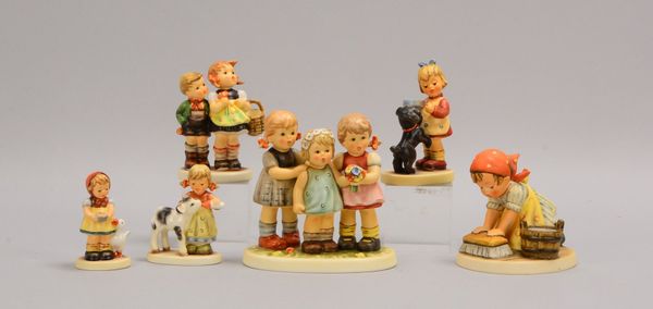 Goebel, kl. Slg. Hummel-Figuren, versch. Größen und Ausführungen, 6 Stück