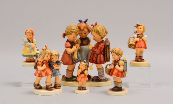 Goebel, kl. Slg. Hummel-Figuren, versch. Größen und Ausführungen, 6 Stück