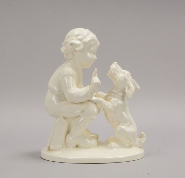 Max Roesler/Rodach, 'Knabe mit Hund', Formnr. '0922', mit Manufakturmarke; Höhe 24 cm