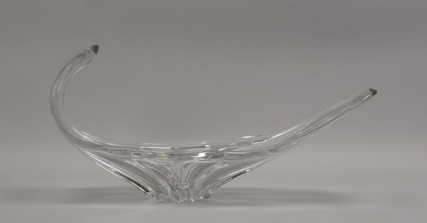 Bayer Crystal, Schale, mundgeblasenes Kristallglas, organisch geschwungene Form