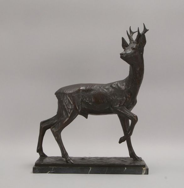 Diller, Fritz, Bronzeskulptur, 'Rehbock', auf Plinthe sign., Figur auf Marmorsockel