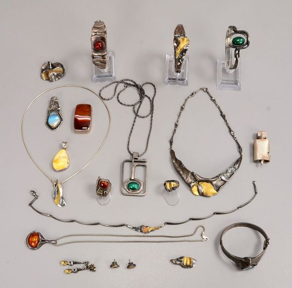 Designerschmuck-Konvolut, Silber, versch. Teile und Auführungen, 20 Stück