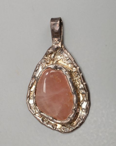 Walter Arnesen, Anhänger, Silber, besetzt mit Rosenquarz; Länge 8,5 cm, Gew. 66 g