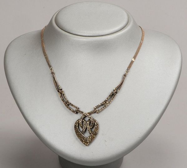 Collier (Art déco), Silber, mit Markasitenbesatz; Länge 48 cm, Gewicht 17 g