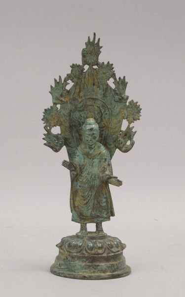 Bronzeskulptur, 'Buddha', Figur mit türkisf. Patina, auf Lotussockel, verso chin. bez.