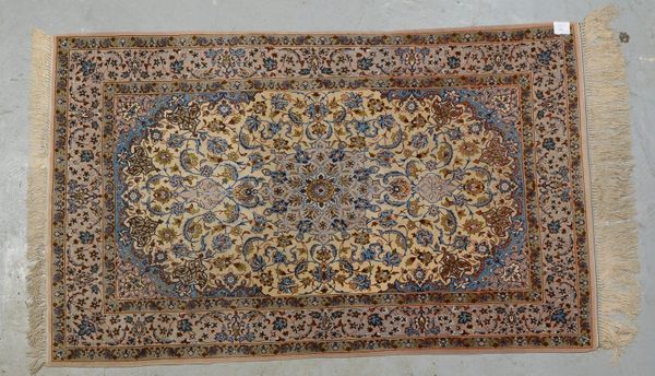 Isfahan-Brücke, Korkwolle auf Seide/Seidenant., sehr feine Kn., ca. 1 Mio. Kn./qm - legefertig!