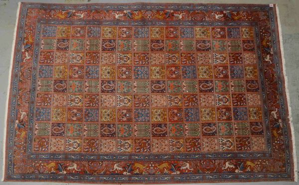 Birdjand, mittelfeine bis feine Kn., ringsum komplett, Feldermuster, Flor in gutem Zust.